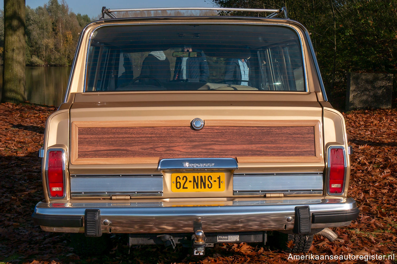 Jeep Grand Wagoneer uit 1984